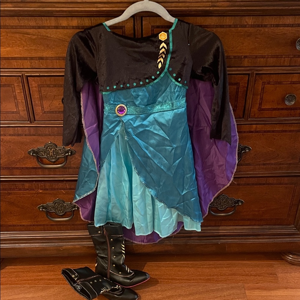 Frozen Ana Dress with Boots